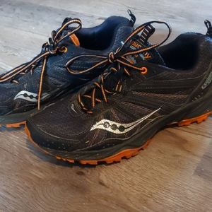 Trail shoes